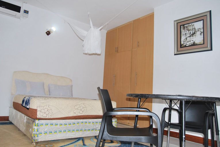Bedroom 2, Frontiers Hotel Entebbe, Entebbe