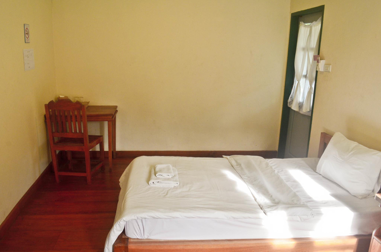 Bedroom 3, Pai Flora Resort, Pai