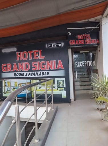 Exterior & Views 2, Hotel Grand Signia 9115357741, Sahibzada Ajit Singh Nagar
