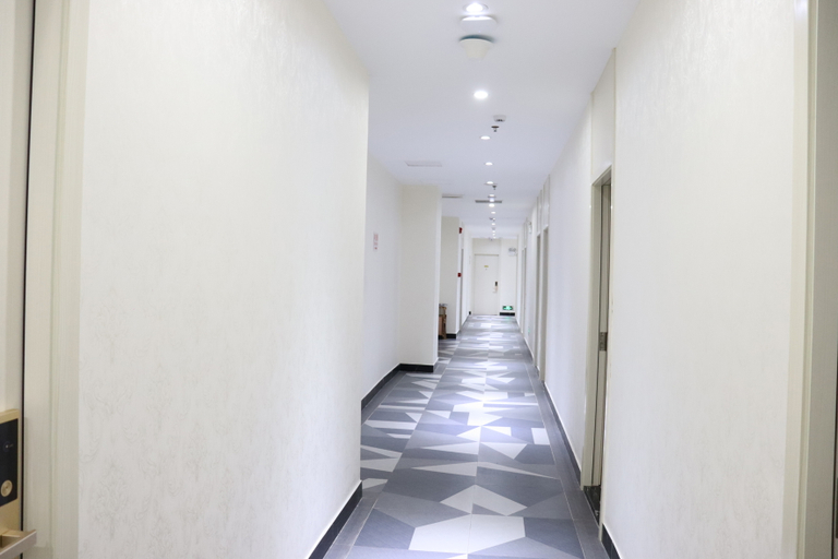 Others 3, Zhuhai L Hotel (Gongbei Port High-speed Railway Station), Zhuhai