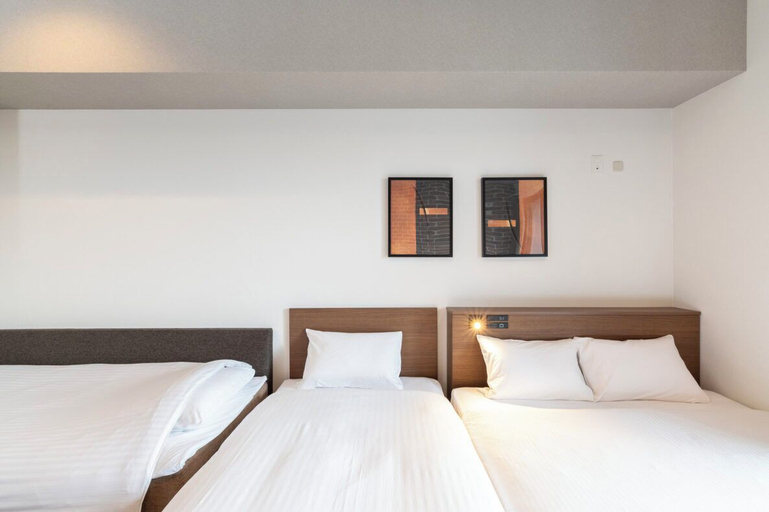 Bedroom 2, WELLSTAY Osaka 新今宮駅前, Osaka