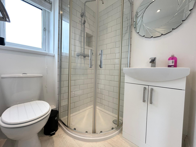 Bathroom 5, The Lovatt House by Sasco, Blackpool