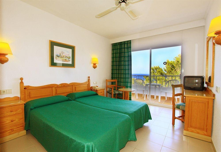 Bedroom 3, BG Hotel Portinatx Beach Club, Baleares