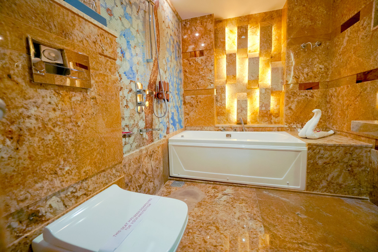 Bathroom 3, RG Exclusive Stay & Fine Dine Akola, Akola