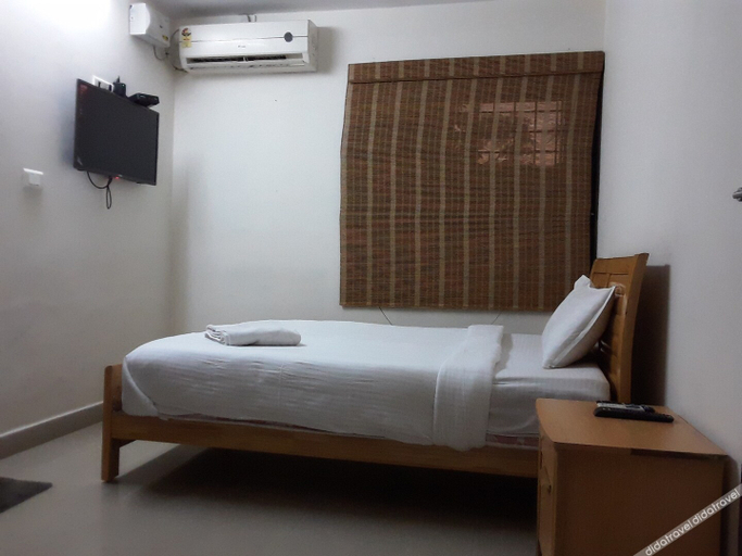 Bedroom 2, Hotel Tri-Star Residency, Ernakulam