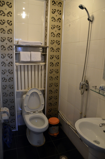 Bathroom 2, Fukangju Guesthouse, Jinzhong