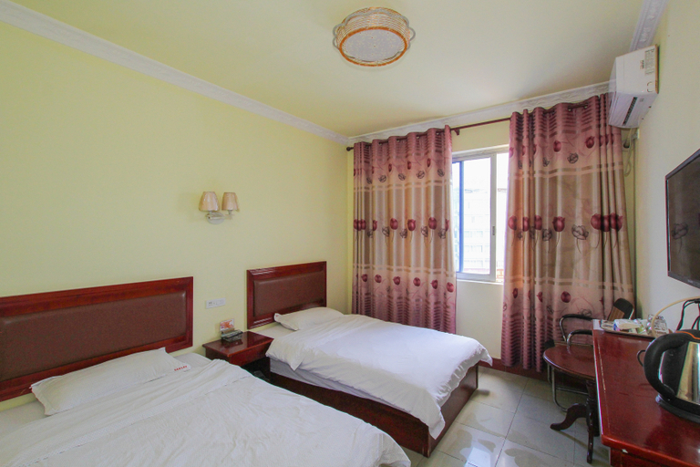 Bedroom 3, Yijia Business Hotel (Guilin North Railway Station), Guilin