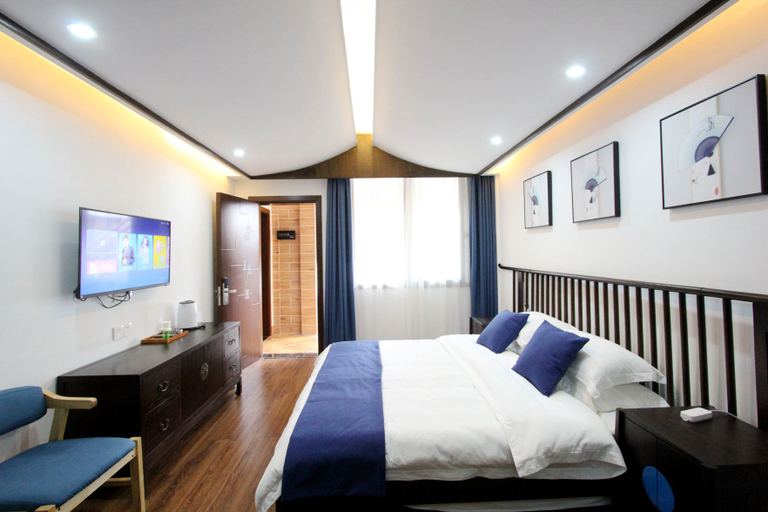Bedroom 2, Weijianshan Courtyard Inn, Xiangxi Tujia and Miao