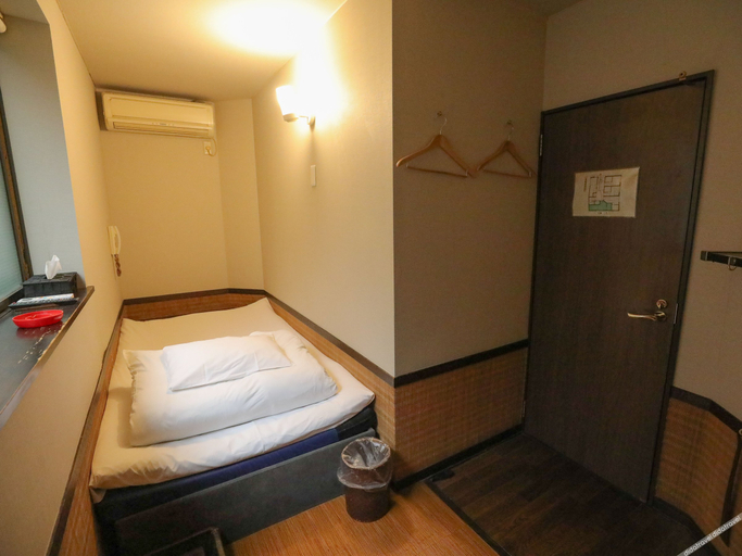 Bedroom 5, Putit HOTEL COSMOS, Kita