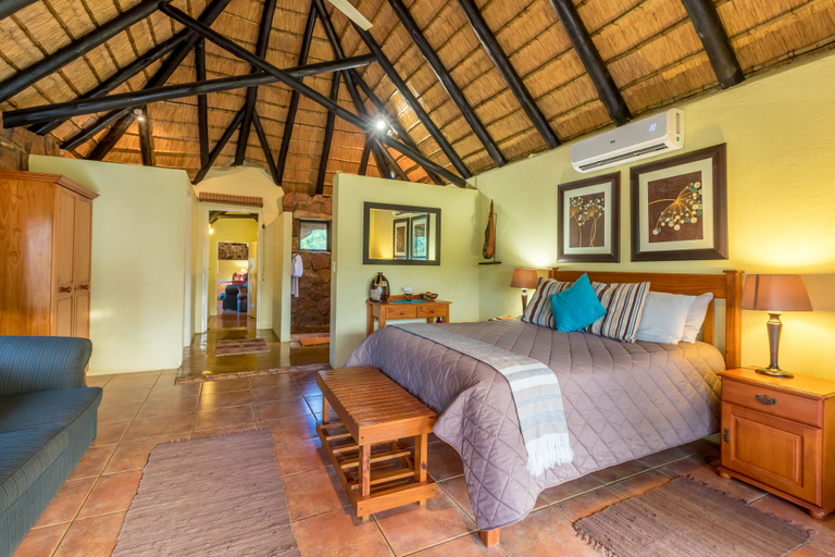 Bedroom 3, Iketla Lodge, Sekhukhune