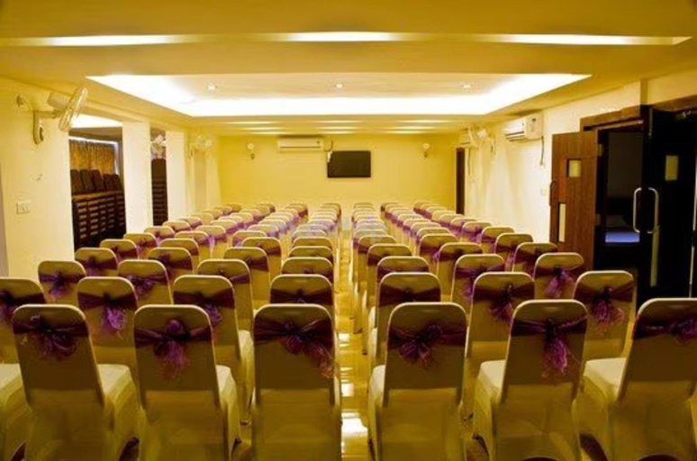 Business Facilities, Hotel Vrindavan Palace Giridih, Giridih