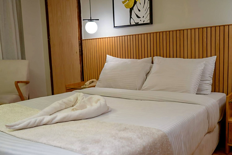 Bedroom 2, Nile cruises depart every Monday from Luxor (4 nights) and every Friday from Aswan (3 nights), Luxor
