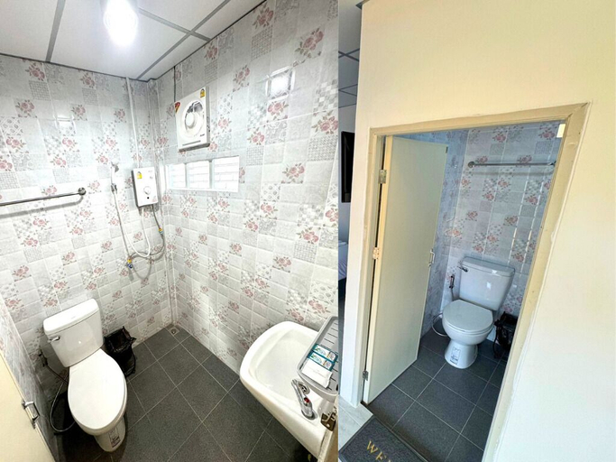 Bathroom, Cheap N Clean Budget Accommodation, Muang Songkhla