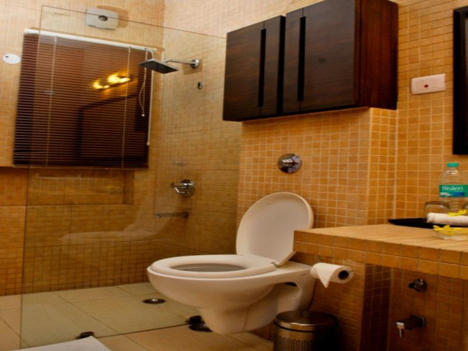 Bathroom 4, Thikana Boutique Bed and Breakfast Delhi, Delhi