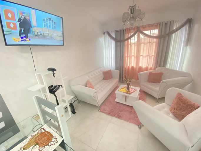 Others 3, 7DR Apt in Prime Location Near Monumental Area, Santiago de los Caballeros