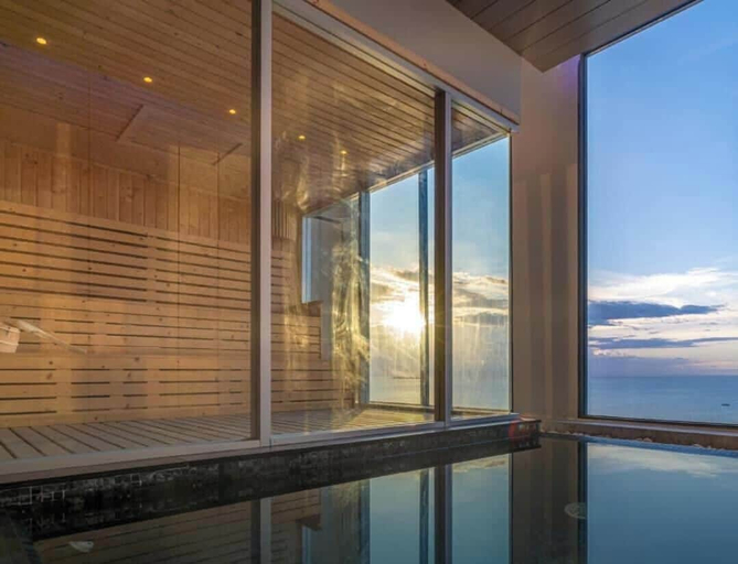 Spa, Sea View Luxury I Beach Front I Walk to Beach, Pattaya