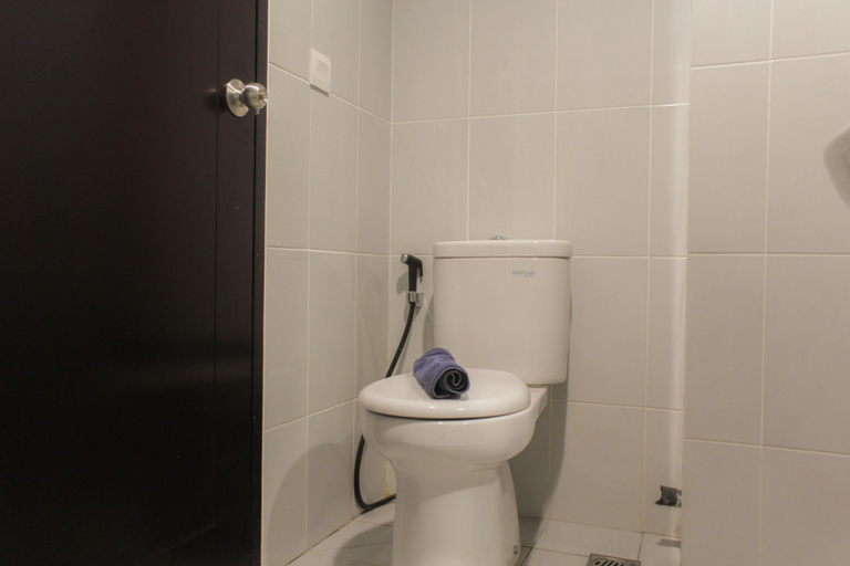 Bathroom 4, シンプリー ミニマリスト スタジオ アット カサ デ パルコ アパートメント, Tangerang