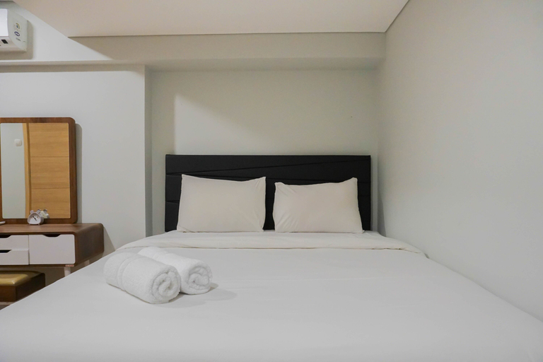 Bedroom 2, モダン2 2ッBR アパートメント アット マクナ レジデンス, West Jakarta