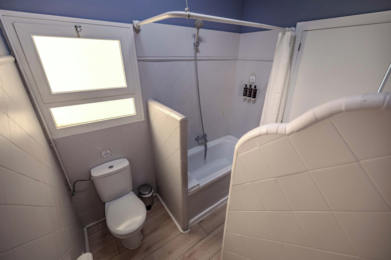 Bathroom 4, Hotel Boutique La Brisa, Barcelona