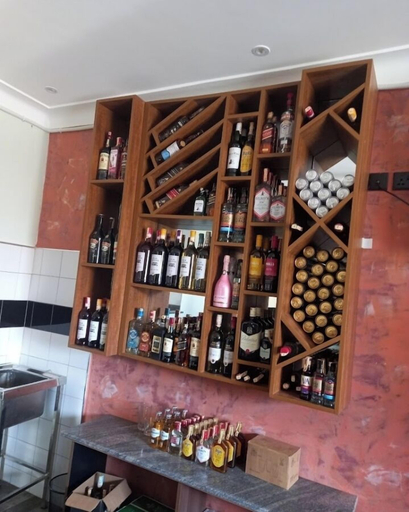 Food & Drinks 2, Crux hotel, Jinja