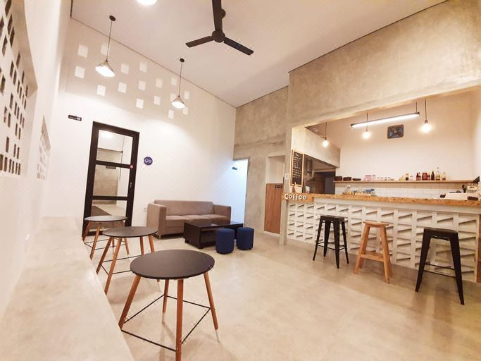 Food & Drinks 5, Kaskos Stay & Coffee Syariah, Bandar Lampung
