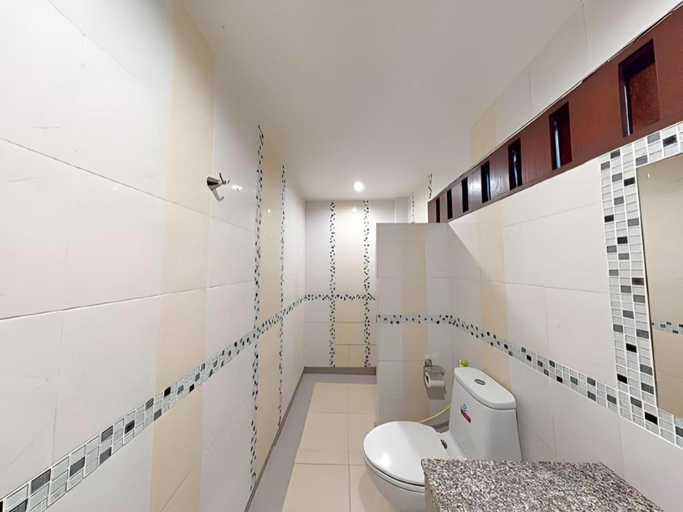 Bathroom, Lucky Mother Bungalow, Ko Samui