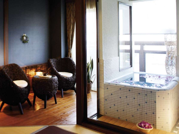 Bathroom, Yumemiduki Nipponia Hotel, Itō