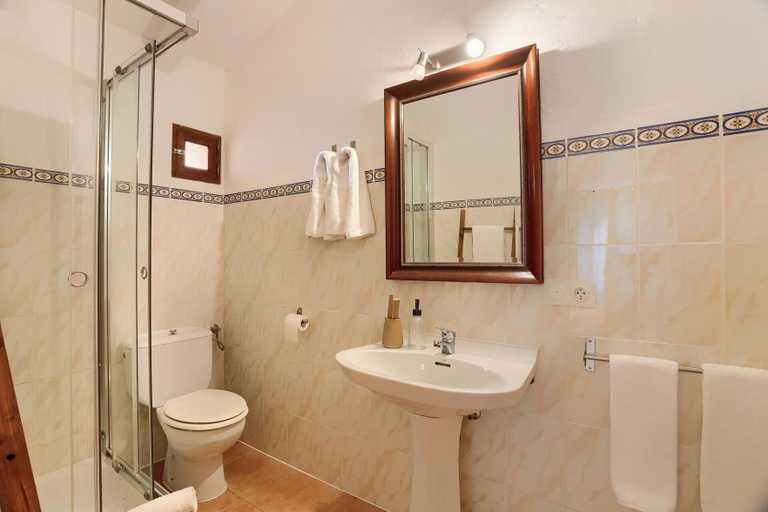 Bathroom 3, Finca Son Valls, Baleares
