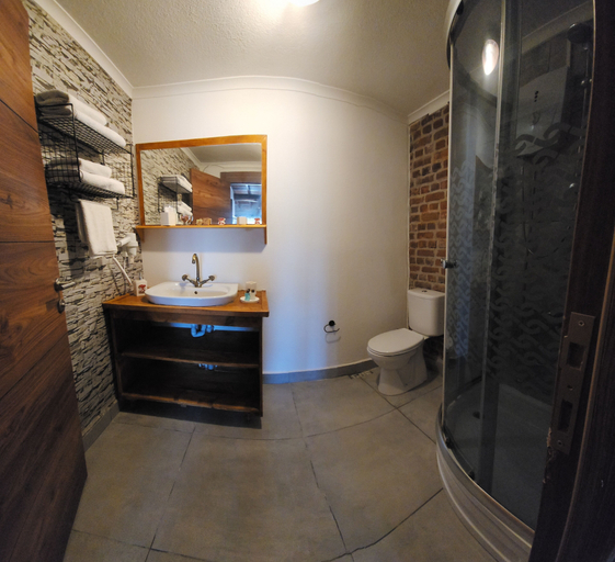 Bathroom 4, Azra Konuk Evi, Ayvalık