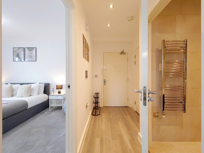 Room 2, Luxury One Bed Apartment Near Olympic Park, London