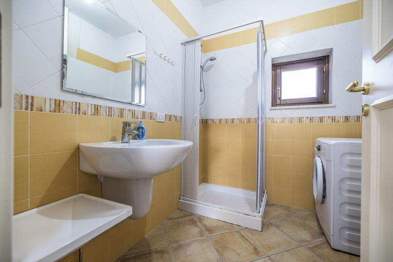 Bathroom, La Casetta del Porticciolo, Matera