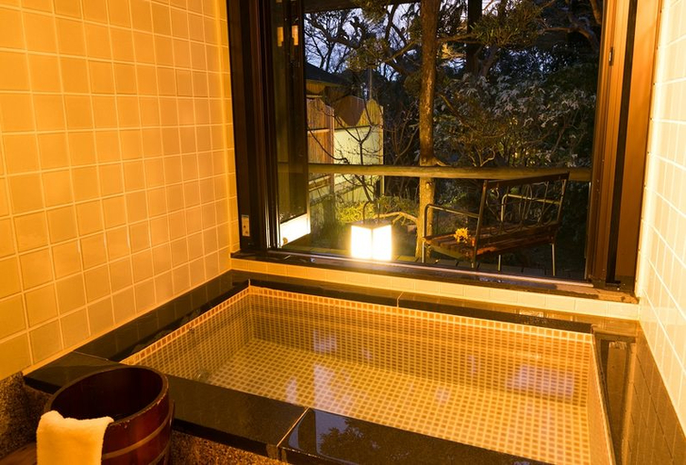 Bathroom 3, Kotonoyado Musashino, Nara