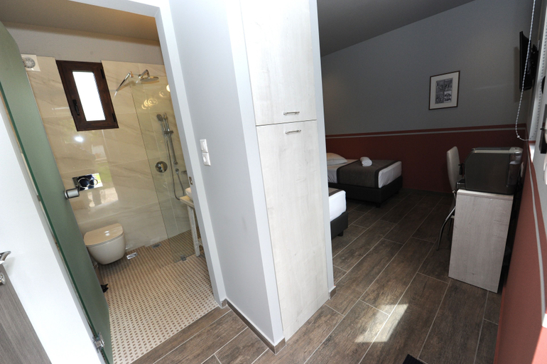 Bathroom, Castle View Bungalows, Peloponnese