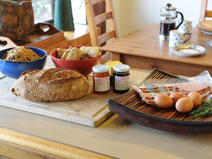 Food & Drinks 3, Lavender Farm Hotel, Yarra Ranges - North