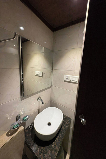 Bathroom 4, pravasi residency, Mumbai Suburban
