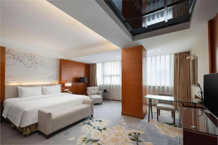 Bedroom 2, Linyi Blue Horizon Intenational Hotel, Linyi