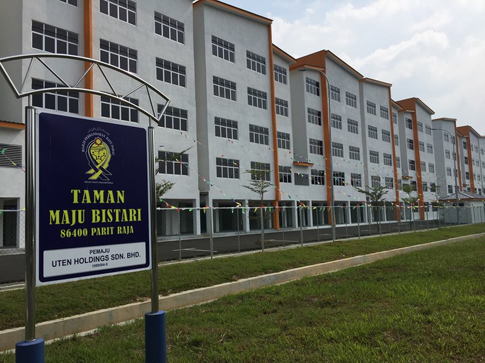 Exterior & Views, Bistari Homestay, Batu Pahat