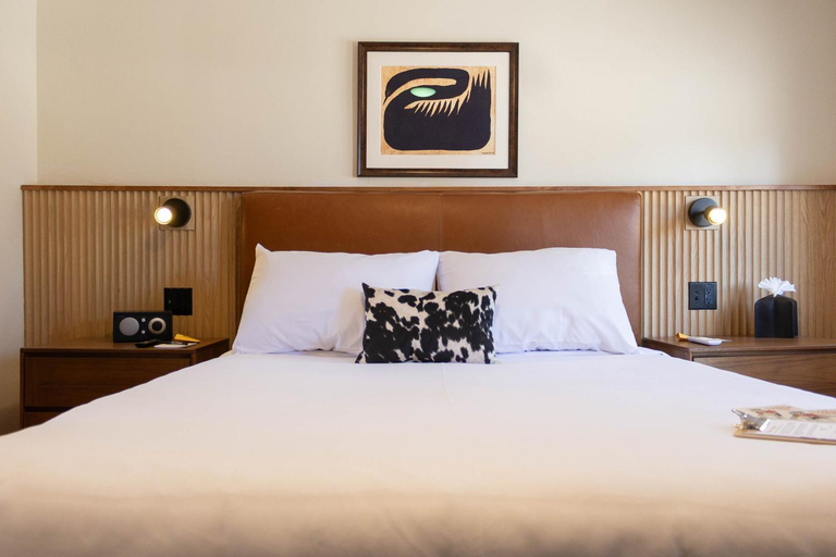 Bedroom 2, The Stranger Lodge - Pet Friendly, Deschutes