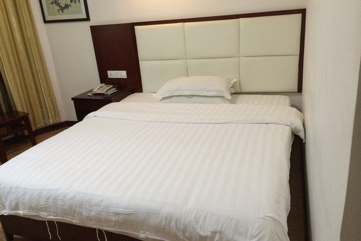 Bedroom 2, Jinhua Hotel, Hengyang