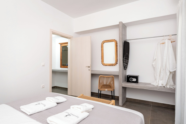 Bedroom 5, AquaLung Suites, South Aegean