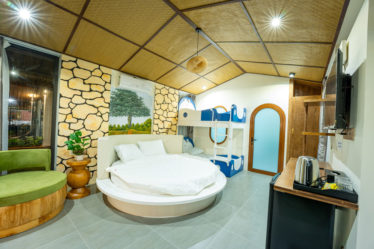 Bathroom 4, Apple House & Coffee, Ba Ria