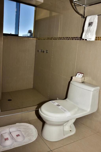 Bathroom 4, TERRAMISTICA CENTRO BY CASA CONSUELO, Arequipa