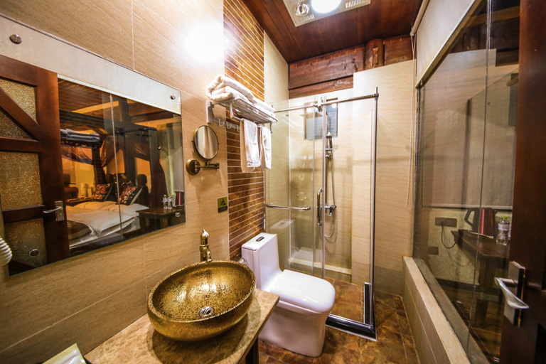 Bathroom, Lijiang Xiyu Boutique Inn, Lijiang