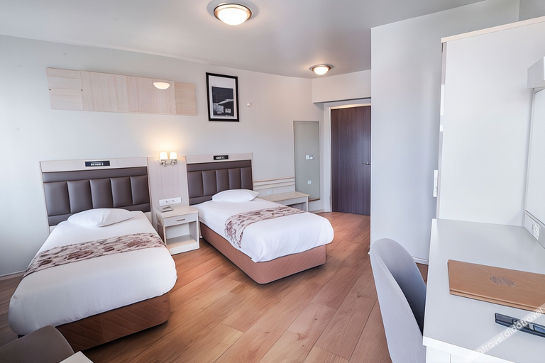 Bedroom 2, Bolu Grand KÖROĞLU Otel, Merkez