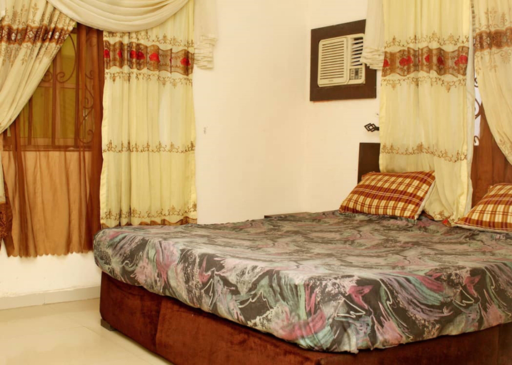 Bedroom 2, Hevee Hotels and Suites, Obafemi-Owode