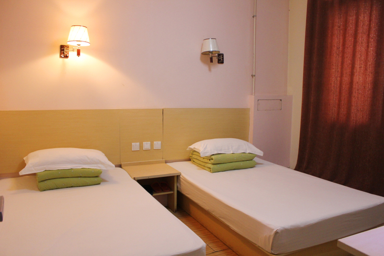 Bedroom 2, Hongya Hotel, Jinan