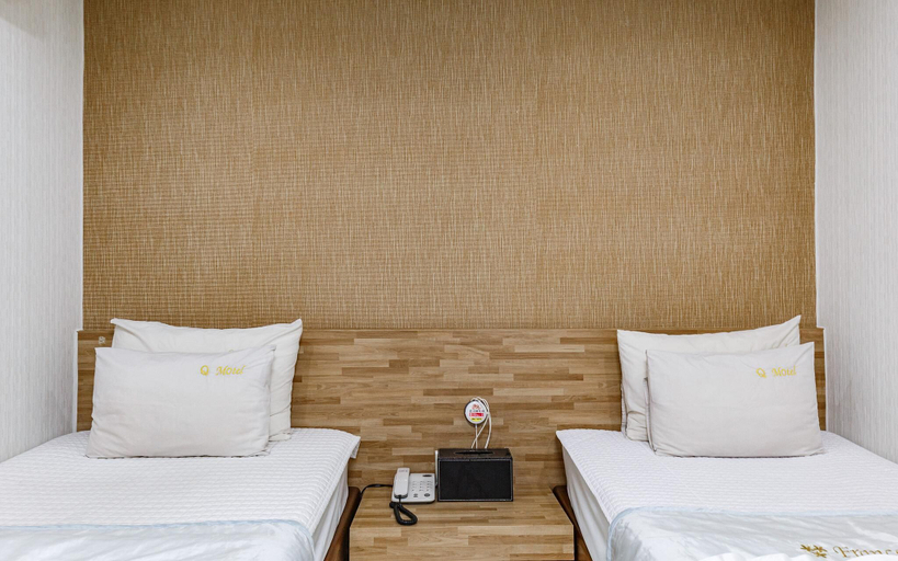Bedroom 3, Changwon Sangnam-dong Q, Changwon
