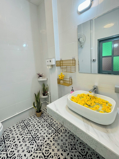Bathroom 4, Garden House Rice Fields and Mountain Views, Luang Prabang