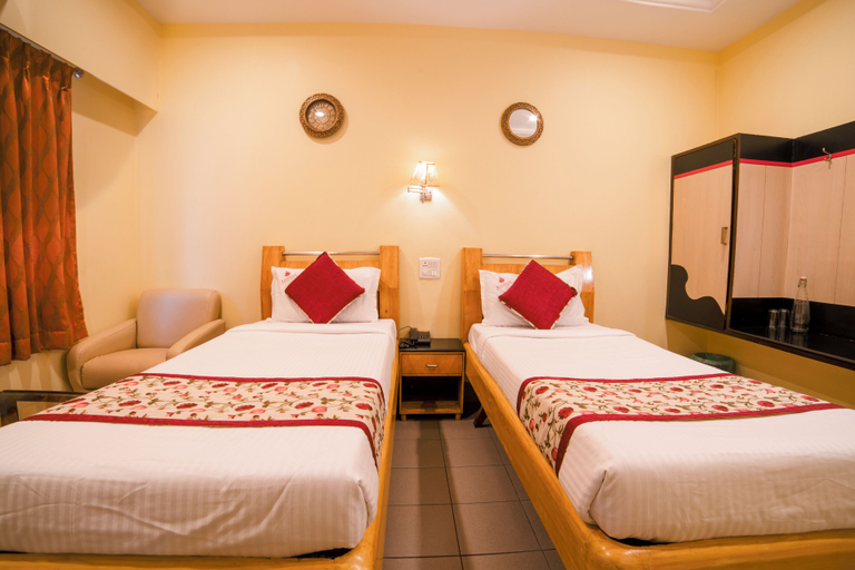 Bedroom 3, Hotel Kinnera Comforts, Visakhapatnam