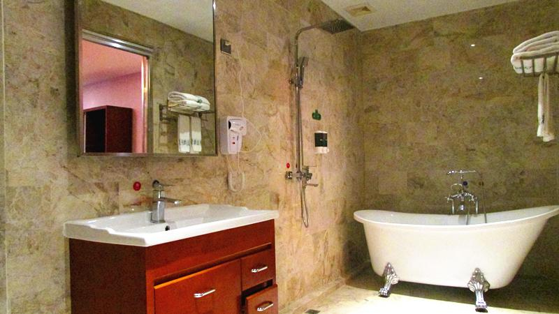 Bathroom 2, Jindun Linye Business Hotel, Baoshan
